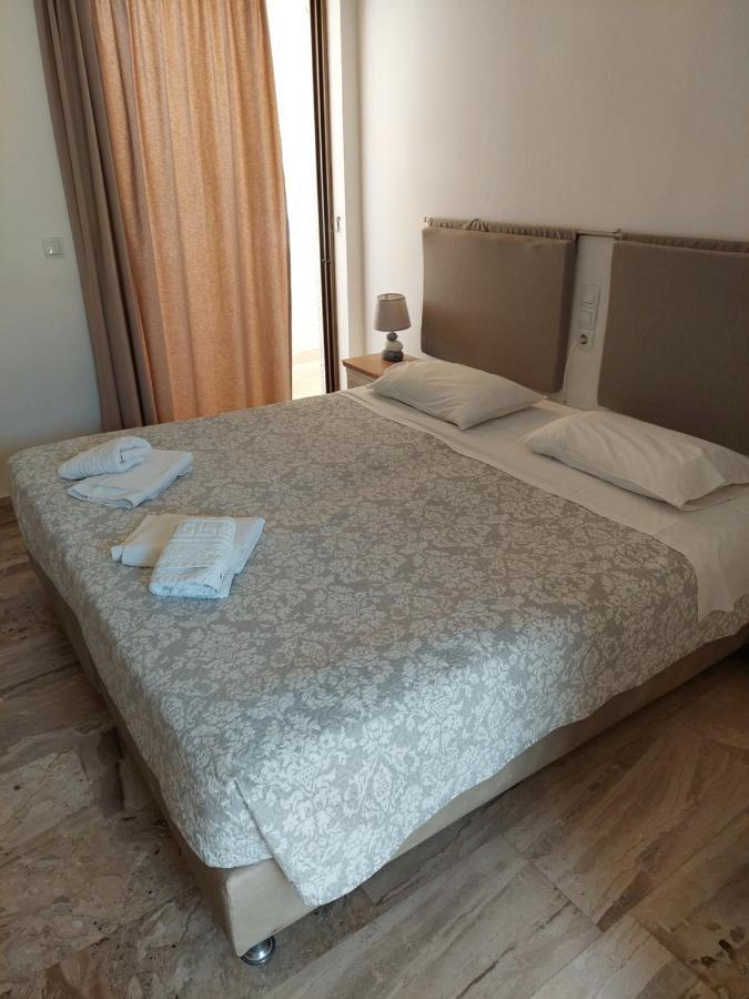 Agia Marina Golden Star Praxitelous公寓 外观 照片