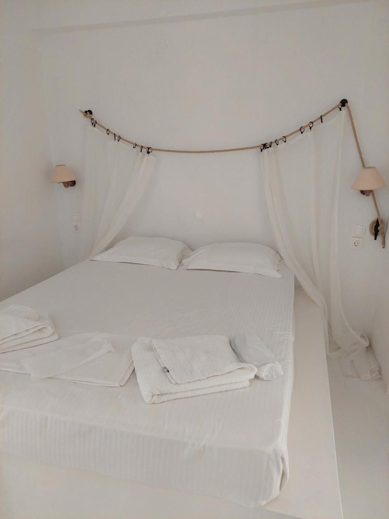 Agia Marina Golden Star Praxitelous公寓 外观 照片